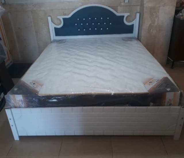 تختخواب دونفره تاج (لمسه)