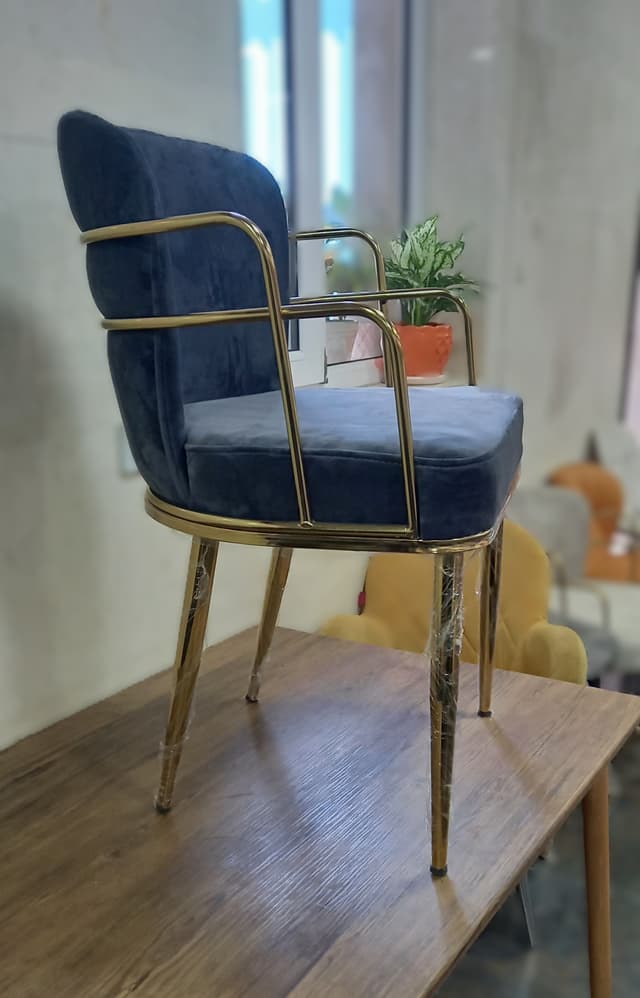 صندلی اپن پلانتر پایه بلند